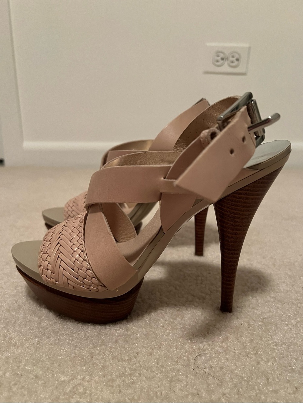 MICHAEL Michael Kors Nude Braided Platform Sandals 6.5 - Picture 3 of 6
